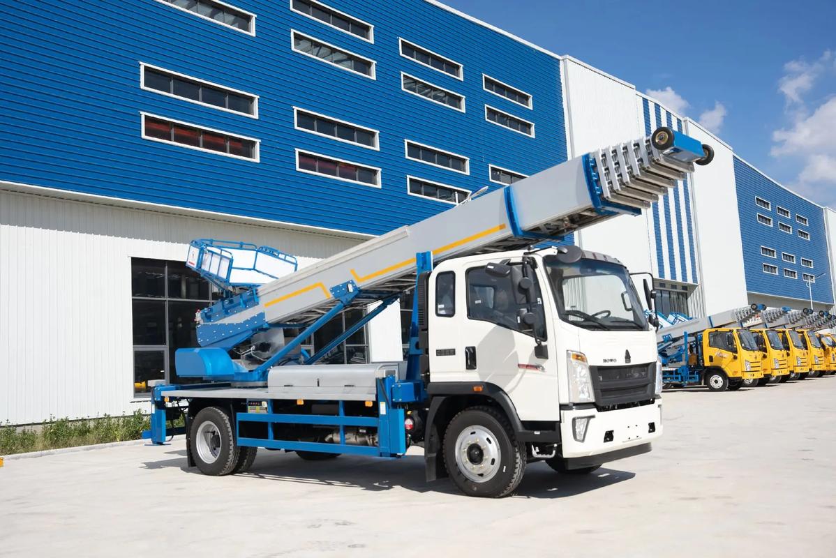 后安镇出租云梯车高空作业车 建筑垃圾搬运